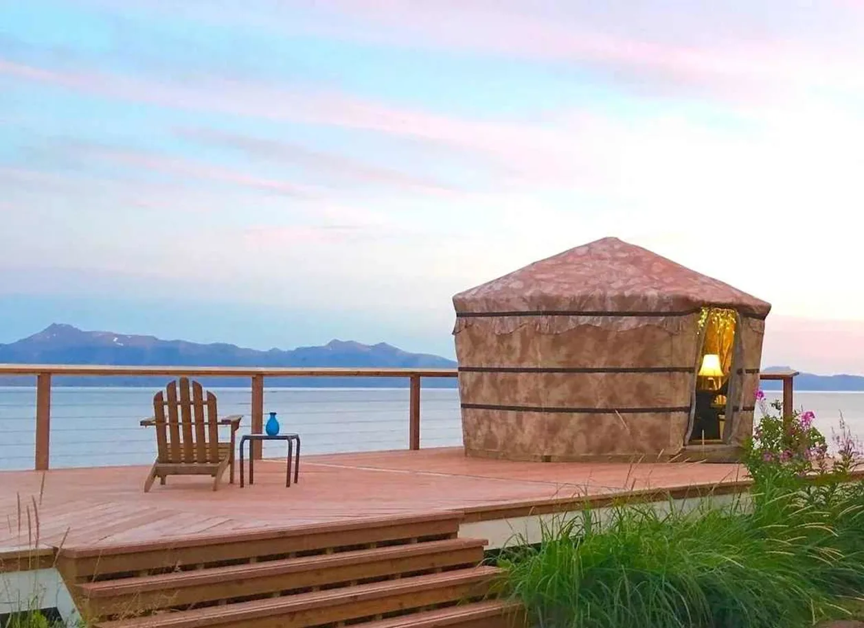 Homer Inn & Spa Yurt